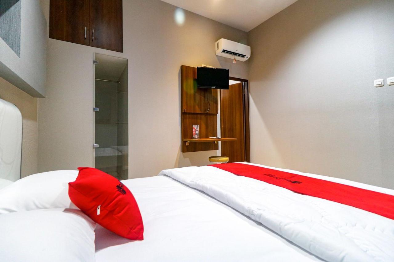 Reddoorz Near Kebon Jeruk Jakarta Jacarta Exterior foto