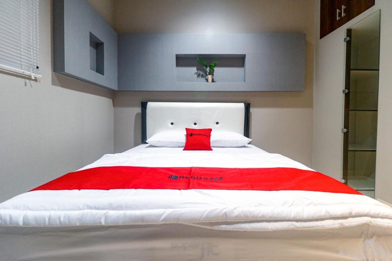 Reddoorz Near Kebon Jeruk Jakarta Jacarta Exterior foto